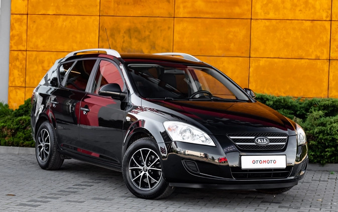 Kia Ceed cena 17900 przebieg: 162000, rok produkcji 2008 z Radom małe 529
